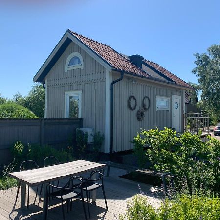 Station Bed And Kitchen Guesthouse 바르베리 외부 사진