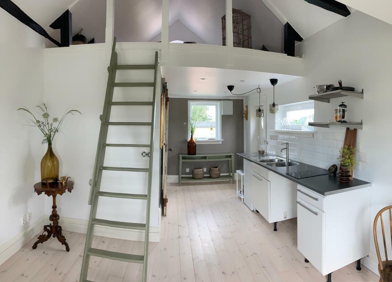 Station Bed And Kitchen Guesthouse 바르베리 외부 사진