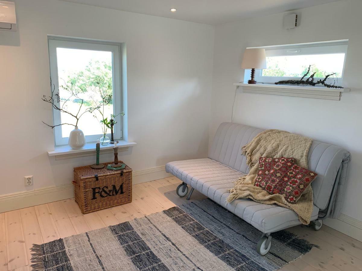 Station Bed And Kitchen Guesthouse 바르베리 외부 사진